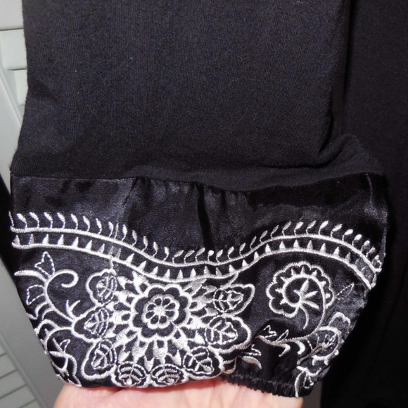 For Joseph Women's Embroidered Tunic Black & White Sz S Loose & Flowy - Picture 5 of 5